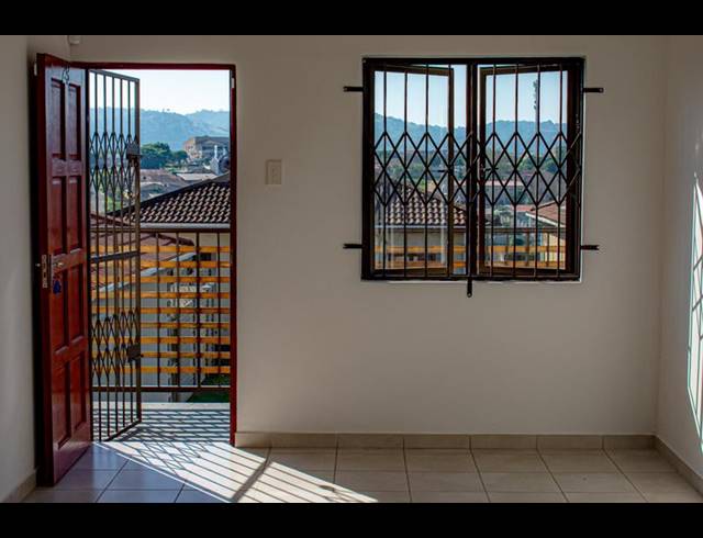 3 BEDROOM CLUSTER FOR SALE IN CANESIDE